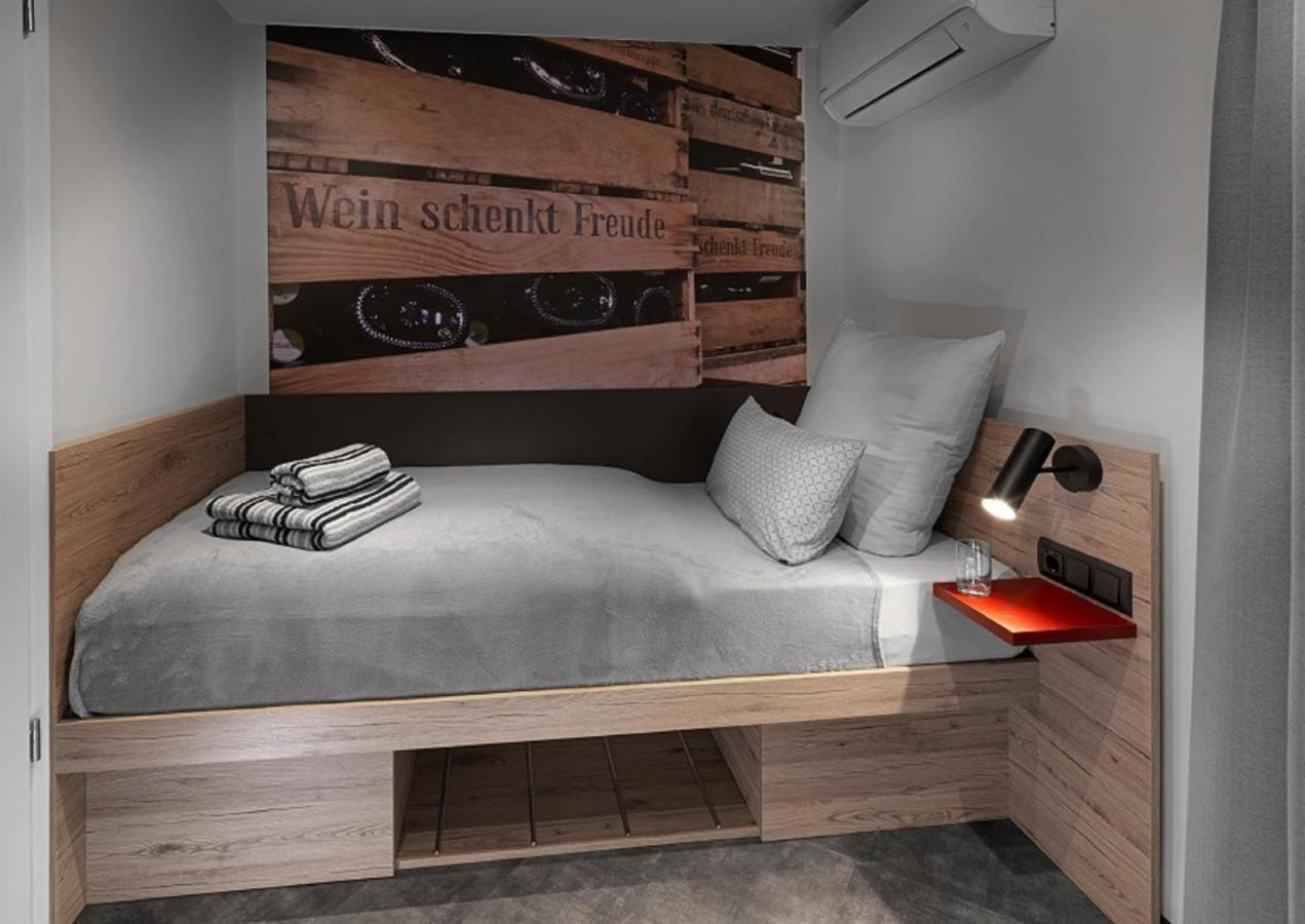 Weinmotel Simon 1 A Alzenau in Unterfranken Eksteriør bilde